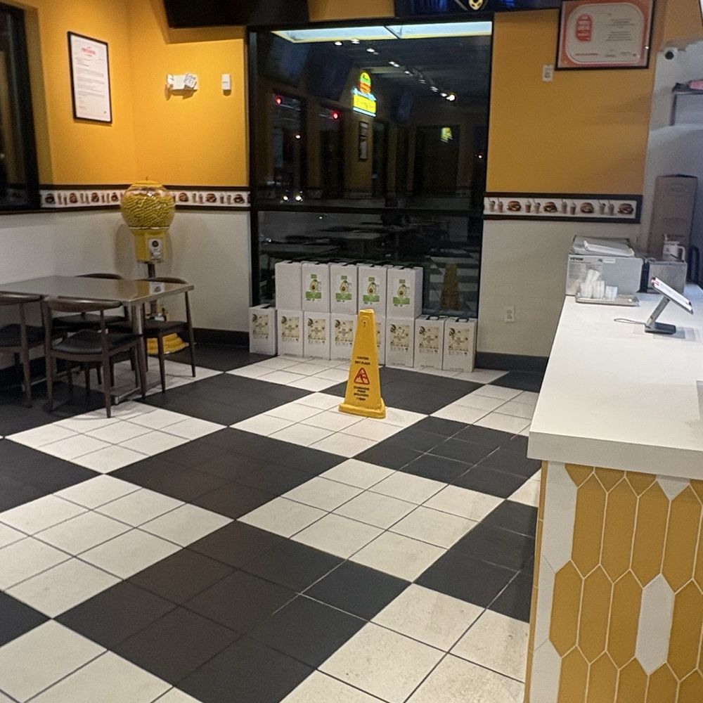 Eat Crispy Burger - Spacious - Breakfast & Brunch Near Me - National City, California Eat Crispy Burger - Spacious - Breakfast & Brunch Near Me - National City, California