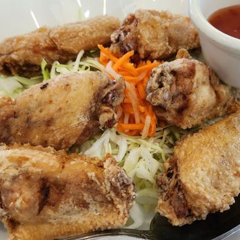 La Petite Camille - Fried chicken wings - Vietnamese Near Me - Millbrae, California