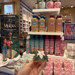 Bath & Body Works