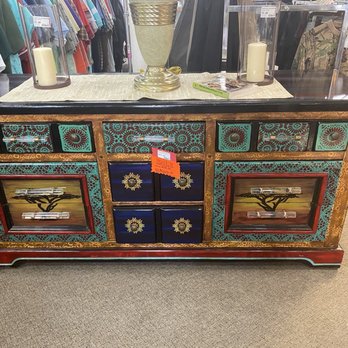 Community Consignments - Used, Vintage & Consignment Near Me - Thief River Falls, Minnesota