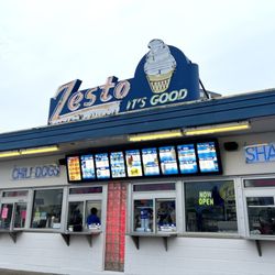 Zesto - Zesto takeout window