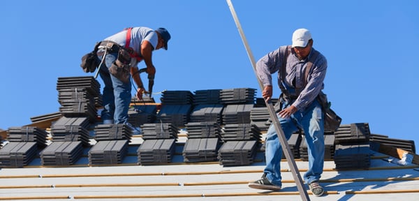 Sam's Roofing & Construction Logo