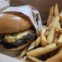 Big Zaddy's Burger - Peanut Butter and Jelly Time