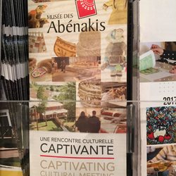 Centre Infotouriste de Montréal - Free Bilingual Tourist Guides..this one about the indigenous Abenaki culture