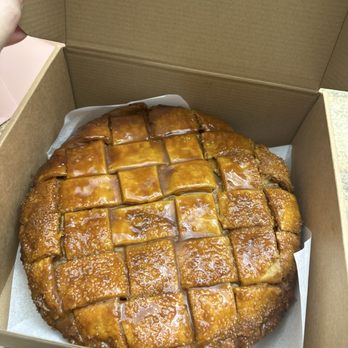 The Pie Room by Curtis Stone - Apple pie - Bakeries Near Me - Beverly Hills, California The Pie Room by Curtis Stone - Apple pie - Bakeries Near Me - Beverly Hills, California