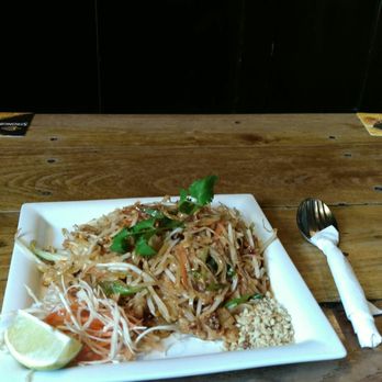 Duke Thai - Pork Paht thai for 7pounds - Thai Near Me - London, XGL Duke Thai - Pork Paht thai for 7pounds - Thai Near Me - London, XGL