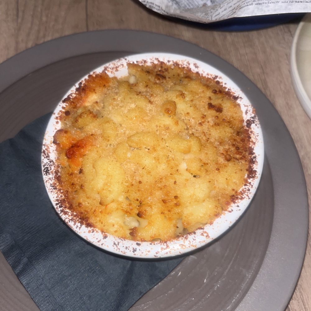World Spa - Lobster mac - Day Spas Near Me - Brooklyn, New York World Spa - Lobster mac - Day Spas Near Me - Brooklyn, New York