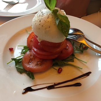 Ristorante a Mano - Buffalo mozzarella and tomatoes. - Italian Near Me - Berlin, BE Ristorante a Mano - Buffalo mozzarella and tomatoes. - Italian Near Me - Berlin, BE