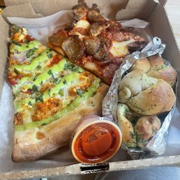 Chicken Paneer, Spicy Roni, and Garlic Knots