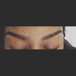 Jany’s Lash And Brow - Threading
