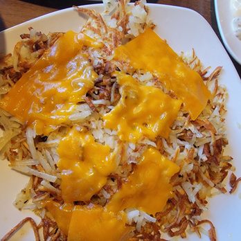 Colonial Cafe - American Near Me - Saint Charles, Illinois