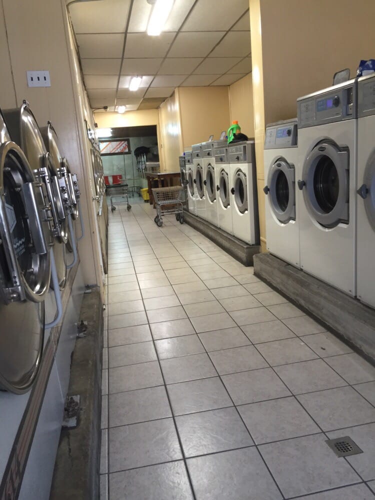 Wash & Dry Laundromat
