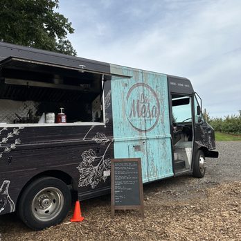 Long View Ciderhouse - Different food trucks - Cideries Near Me - Southington, Connecticut