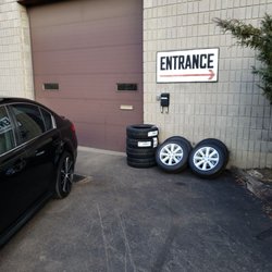Rochez E & D Auto Repair - Snow tires