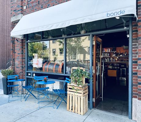 Bonde Fine Wine Shop by null