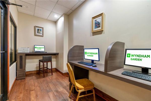 Wyndham Garden Baronne Plaza New Orleans by null