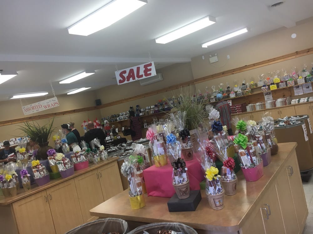 WORLD’S FINEST CHOCOLATE Updated October 2024 103 2nd Street