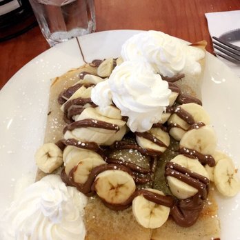 Broken Yolk Cafe - Nutella & Banana Crepés - Breakfast & Brunch Near Me - La Quinta, California