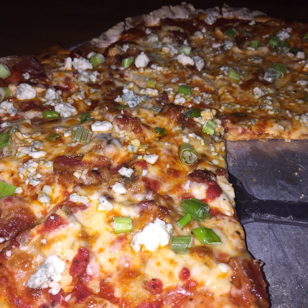 Chuck's Restaurant - Buffalo Chicken pizza. AMAZING. - Pizza Near Me - Des Moines, Iowa Chuck's Restaurant - Buffalo Chicken pizza. AMAZING. - Pizza Near Me - Des Moines, Iowa