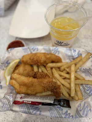 Mo’s Seafood and Chowder - PDX by null