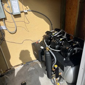 Emerald Electric - Electricians Near Me - Spring Hill, Florida Emerald Electric - Electricians Near Me - Spring Hill, Florida