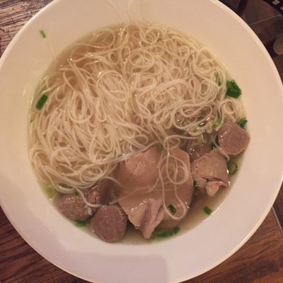 Pho Shop by null