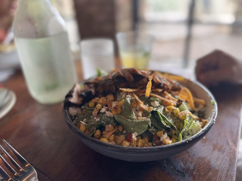 Encantada Cocina & Cantina