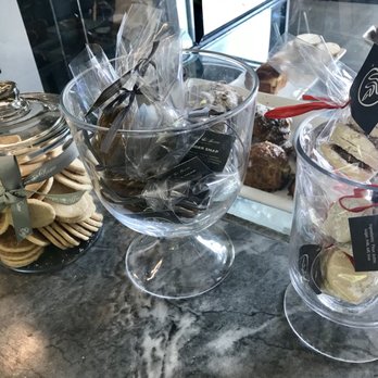 Caffe Luxxe - Coffee & Tea Near Me - Malibu, California