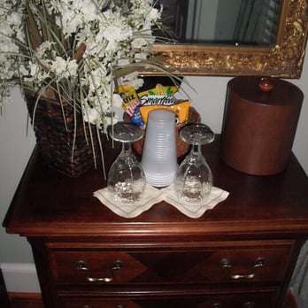 Dobbin House Tavern - Snacks - Bars Near Me - Gettysburg, Pennsylvania
