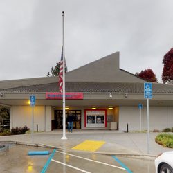 Bank of America Financial Center - Storefront