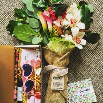 Farmgirl Flowers 1219 Photos 1690 Reviews Florists 901 Farmgirl Flowers 1219 Photos 1690