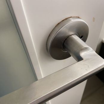 Hotel Renew - Dirty bathroom door - Hotels Near Me - Honolulu, Hawaii