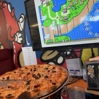 Antics Pizza - Pizza Near Me - Hilo, Hawaii