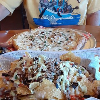 Wild Women Saloon and Grill - Brisket nachos, and chicken Alfredo pizza. Both very good. - American Near Me - Overgaard, Arizona
