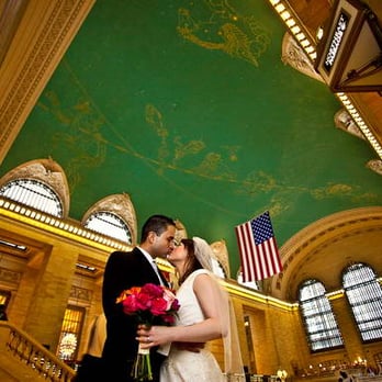 Weddings Anywhere - Sealed with a kiss in Grand Central Terminal - Wedding Planning Near Me Weddings Anywhere - Sealed with a kiss in Grand Central Terminal - Wedding Planning Near Me
