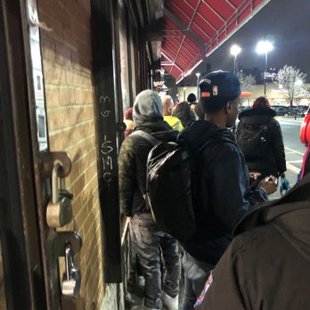 Cablevision - Long long long line prepare to wait - Television Service Providers Near Me - Bronx, New York