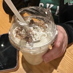 Cheeseburger Bobby's - Reese's Concrete
