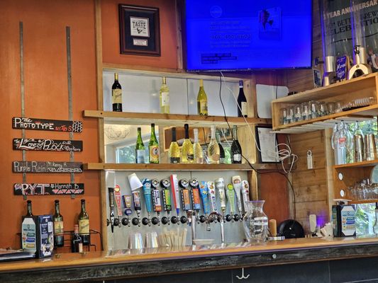 Mo' Brunch + Brews by null