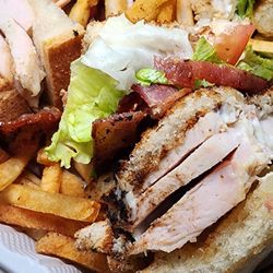 The Embers - Club sandwich 3/10