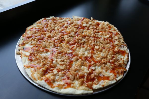 Fong's Pizza by null