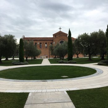 JW Marriott Venice Resort & Spa - Garden on the way to the room - Hotels Near Me - Venice, RM
