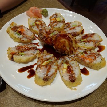 Shogun - Volcano Roll ($10.95) - Avoid. So much rice! It wasn't that good at all! This gets a (1/5). - Sushi Bars Near Me - Pearland, Texas
