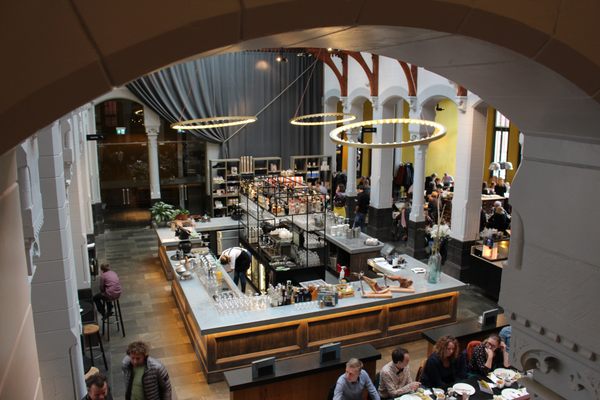 Post-Plaza Hotel & Grand Café by null
