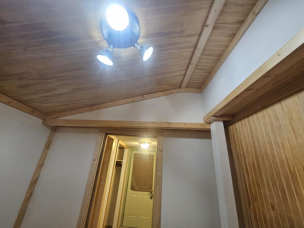 Slide of Eric's Handyman services