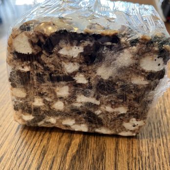 The Beacon Daily - Mega Oreo rice crispy treat - Breakfast & Brunch Near Me - Beacon, New York