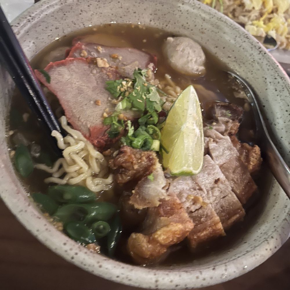 Paadee - Egg noodle with pork - Thai Near Me - Portland, Oregon Paadee - Egg noodle with pork - Thai Near Me - Portland, Oregon