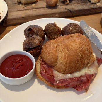 Gemini - Croissant-wich - New American Near Me - Chicago, Illinois