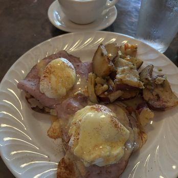 Jobell Cafe & Bistro - Eggs Benedict - Cafes Near Me - Wimberley, Texas Jobell Cafe & Bistro - Eggs Benedict - Cafes Near Me - Wimberley, Texas