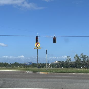 Buc-ee's - Pulling in - Gas Stations Near Me - Daytona Beach, Florida Buc-ee's - Pulling in - Gas Stations Near Me - Daytona Beach, Florida