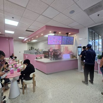 UMe - Interior - Bubble Tea Near Me - San Mateo, California UMe - Interior - Bubble Tea Near Me - San Mateo, California